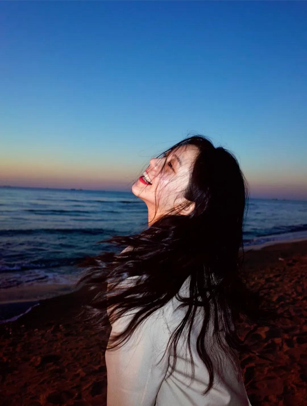 歐美最新背影頭像，引領(lǐng)時(shí)尚潮流的新寵