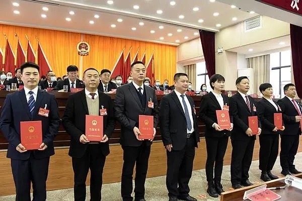 西秀區(qū)干部任，科技革新引領智慧生活