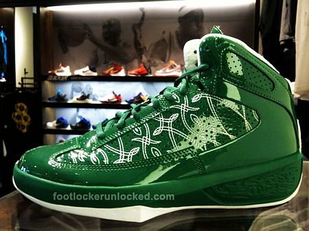 揭秘籃球傳奇雷阿倫的裝備升級之路，最新戰(zhàn)靴亮相！