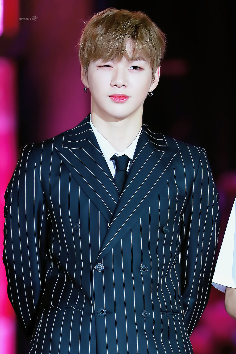 姜丹尼爾最新綜藝節(jié)目，自然美景的治愈之旅探索