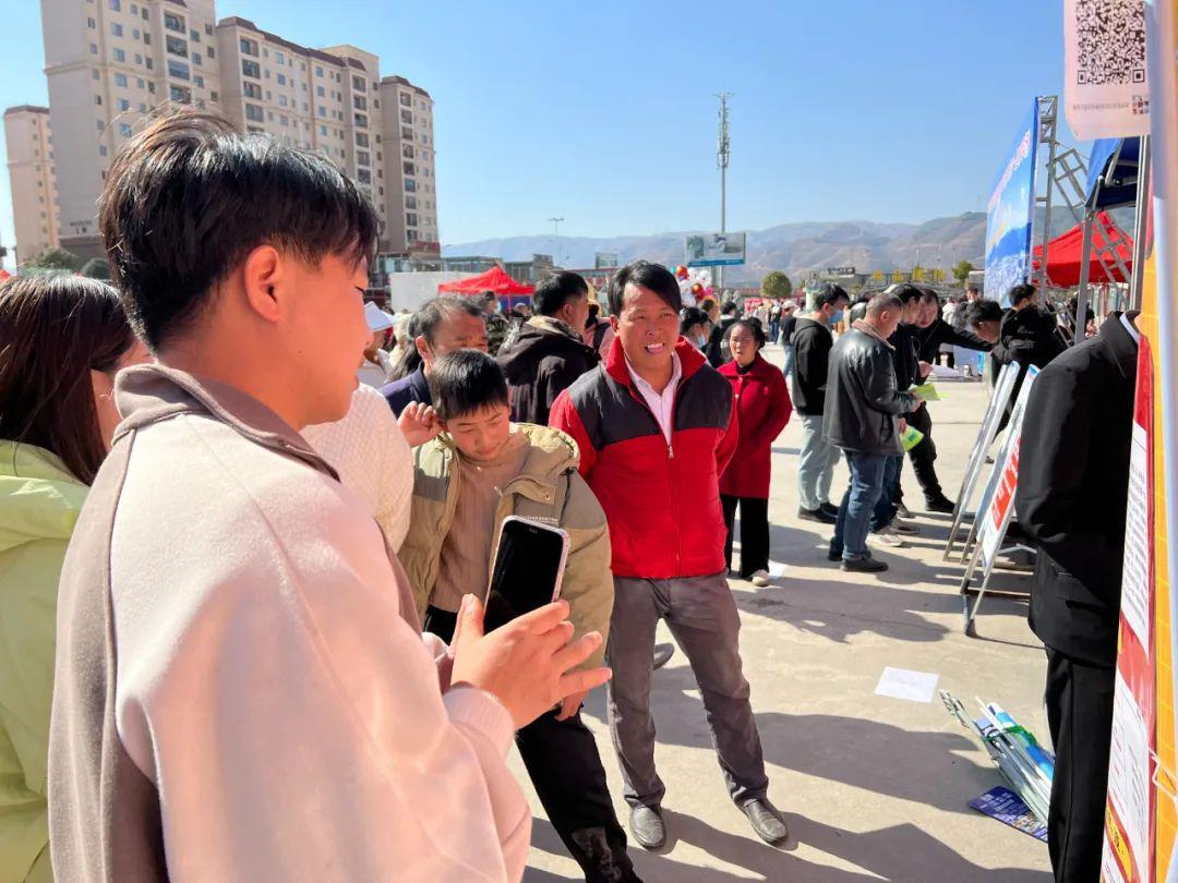 新邵最新招工熱潮，時(shí)代脈搏與地方繁榮的交織