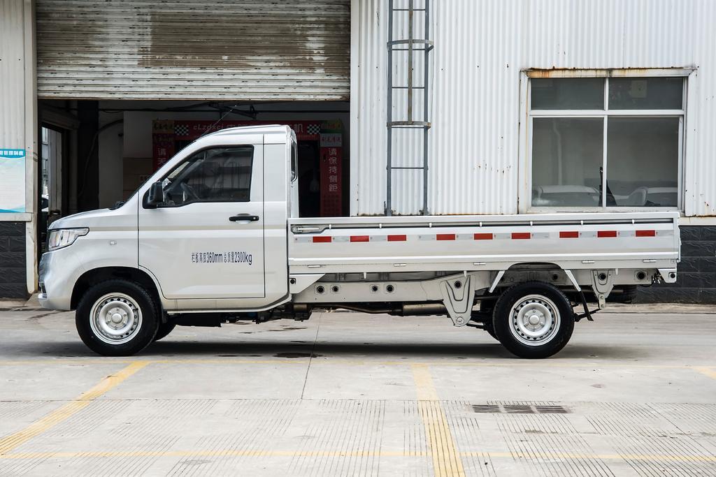 微卡拉貨最新規(guī)定，塑造貨運(yùn)行業(yè)新格局的關(guān)鍵力量