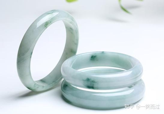 2024最新款手鐲,探秘小巷中的寶藏，2024最新款手鐲