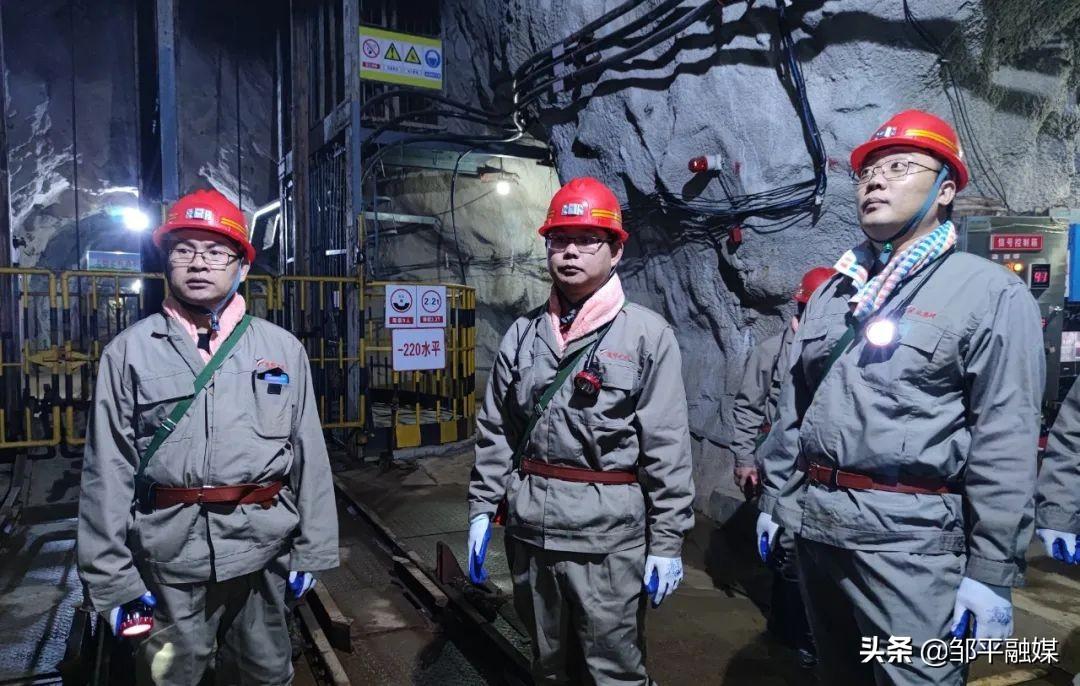 最新煤礦外包隊招工信息，開啟礦業(yè)職業(yè)之門