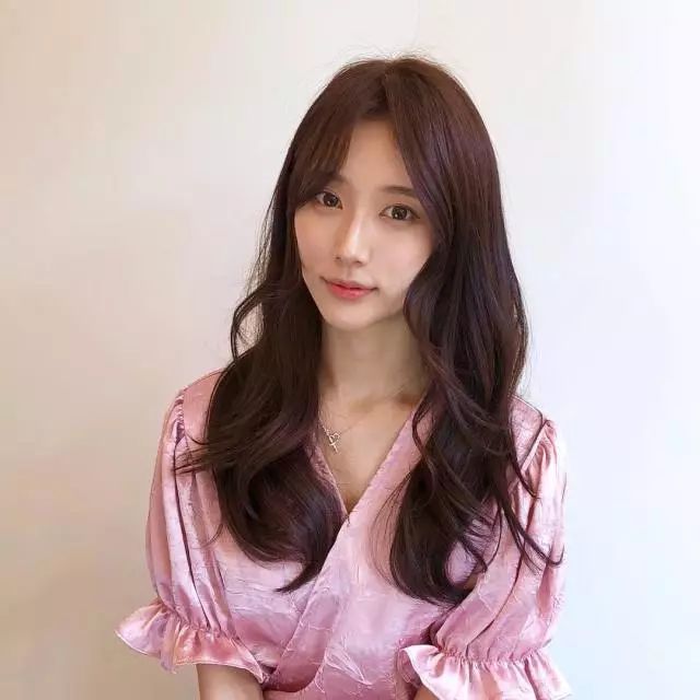 2024中長發(fā)最新發(fā)型女，指南與步驟詳解，打造時尚發(fā)型！
