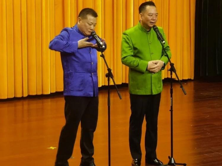 滑稽演員徐磊的老公，舞臺(tái)背后的靈魂伴侶