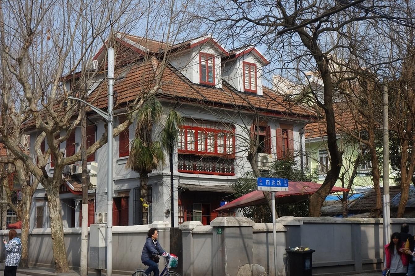 上海最新潮流心臟地帶，探索未來(lái)趨勢(shì)的必游之地