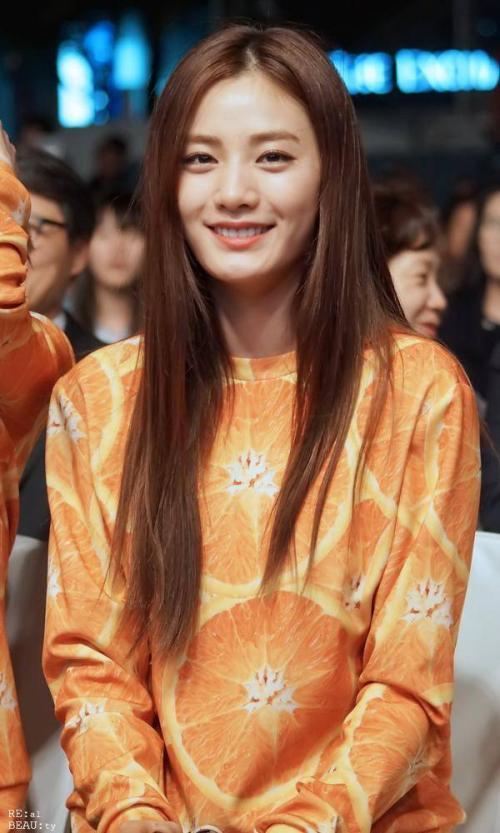 韓國女明星的心靈之旅，自然美景探尋與內(nèi)心平靜的追尋