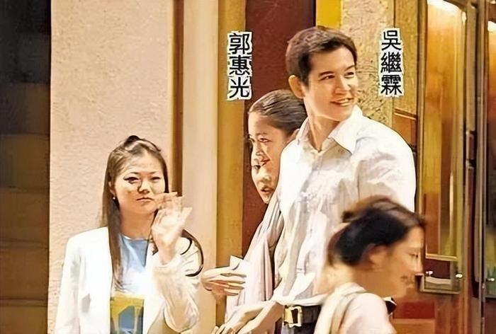 豪門寵愛，甜蜜婚姻的成長(zhǎng)勵(lì)志之旅