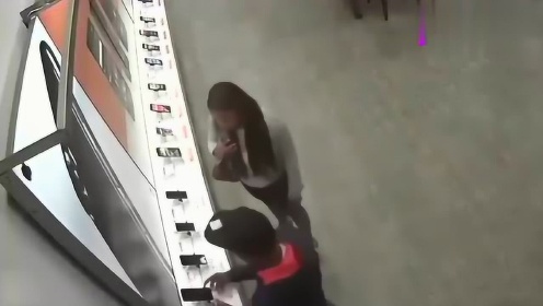 高科技產(chǎn)品的革新之旅，體驗(yàn)未來(lái)科技生活的狠偷偷最新之旅