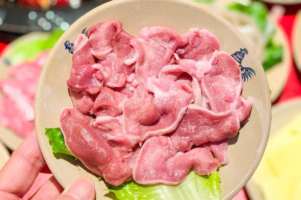 小巷深處的最新火鍋菜品，味覺盛宴的驚喜探索
