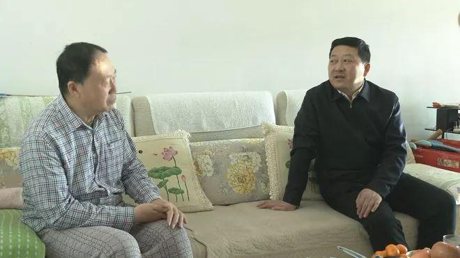 時(shí)政新聞速遞，最新動(dòng)態(tài)大揭秘，新鮮資訊不容錯(cuò)過(guò)！