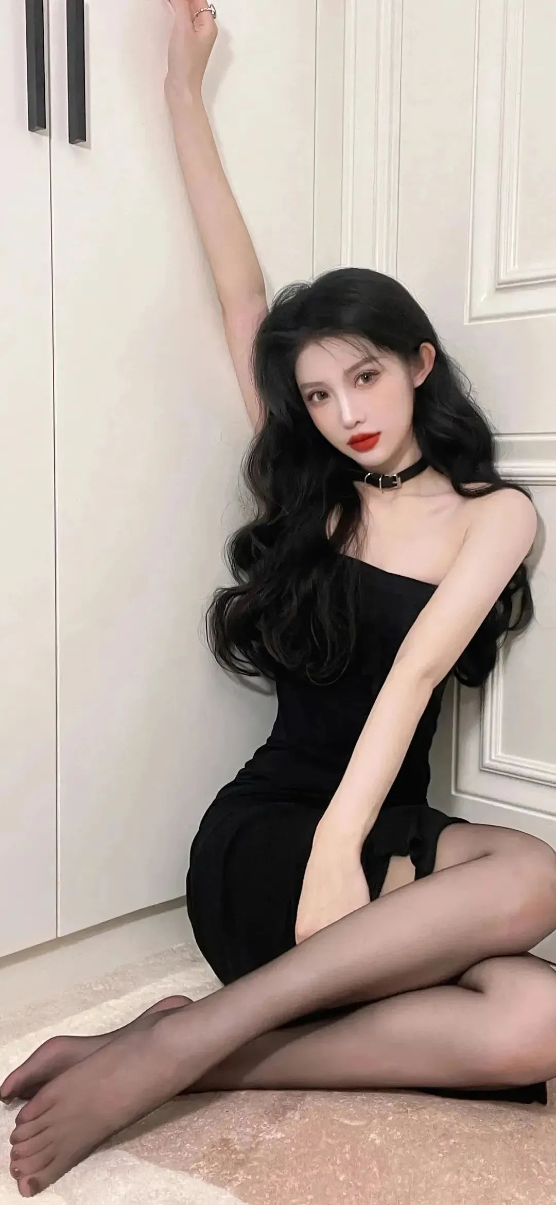 時(shí)尚美女圖片精選，最新潮流盡收眼底