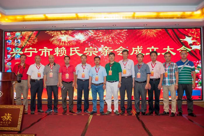 賴氏最新動(dòng)態(tài)引領(lǐng)科技潮流，重塑未來生活體驗(yàn)新篇章